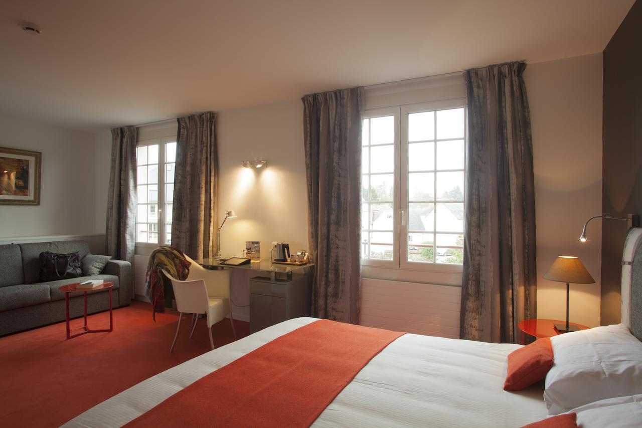 Hotel Logis Ar Milin Châteaubourg Esterno foto