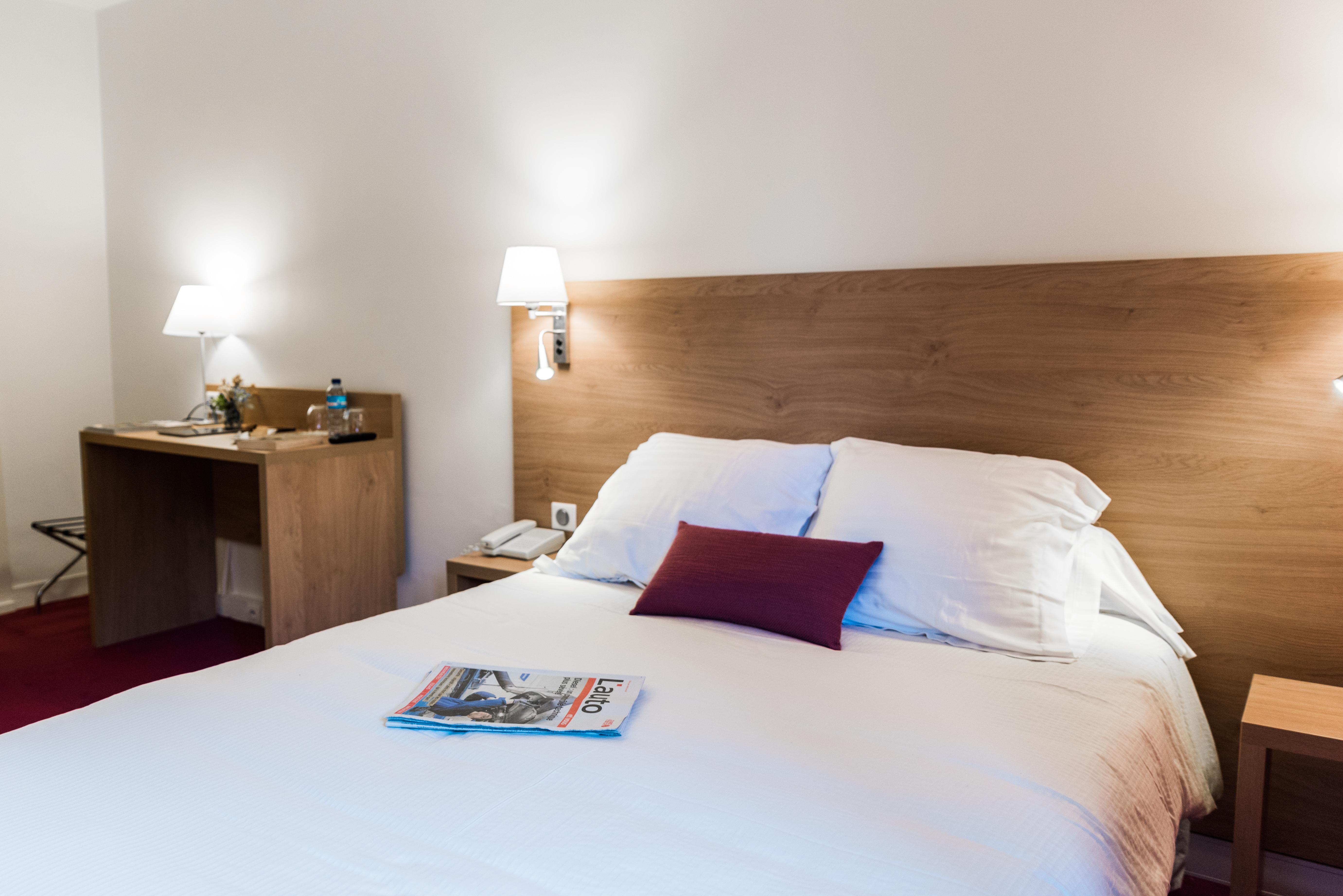 Hotel Logis Ar Milin Châteaubourg Esterno foto
