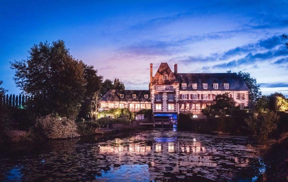 Hotel Logis Ar Milin Châteaubourg Esterno foto